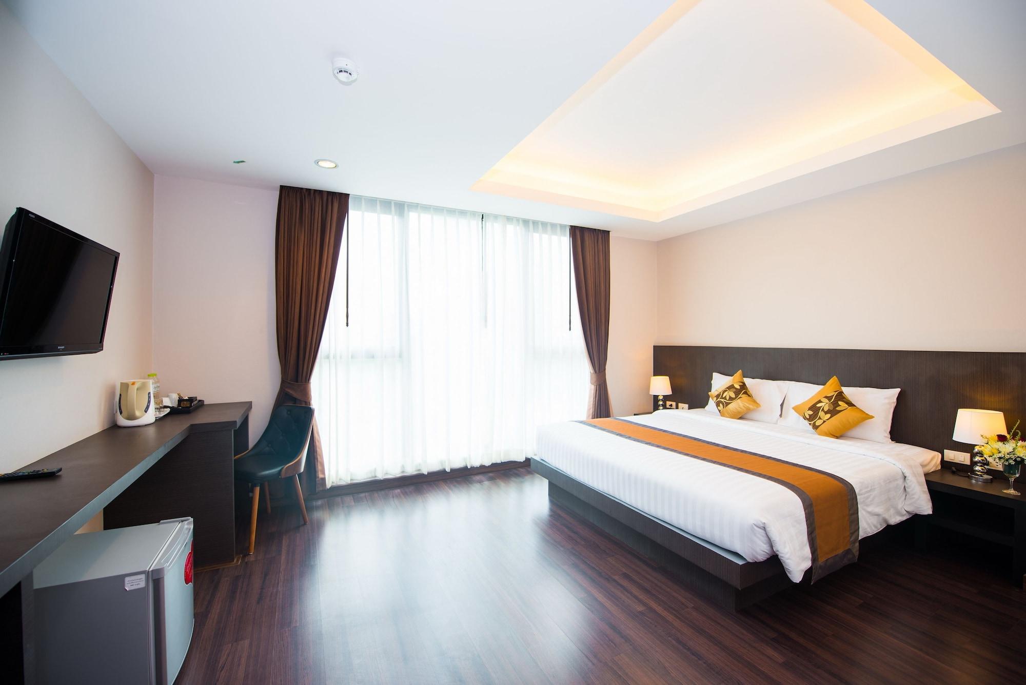 Tetris Hotel Ao Nang Bagian luar foto