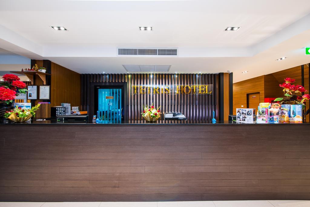 Tetris Hotel Ao Nang Bagian luar foto